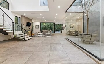 742 N Cherokee Ave in Los Angeles, CA - Building Photo - Building Photo