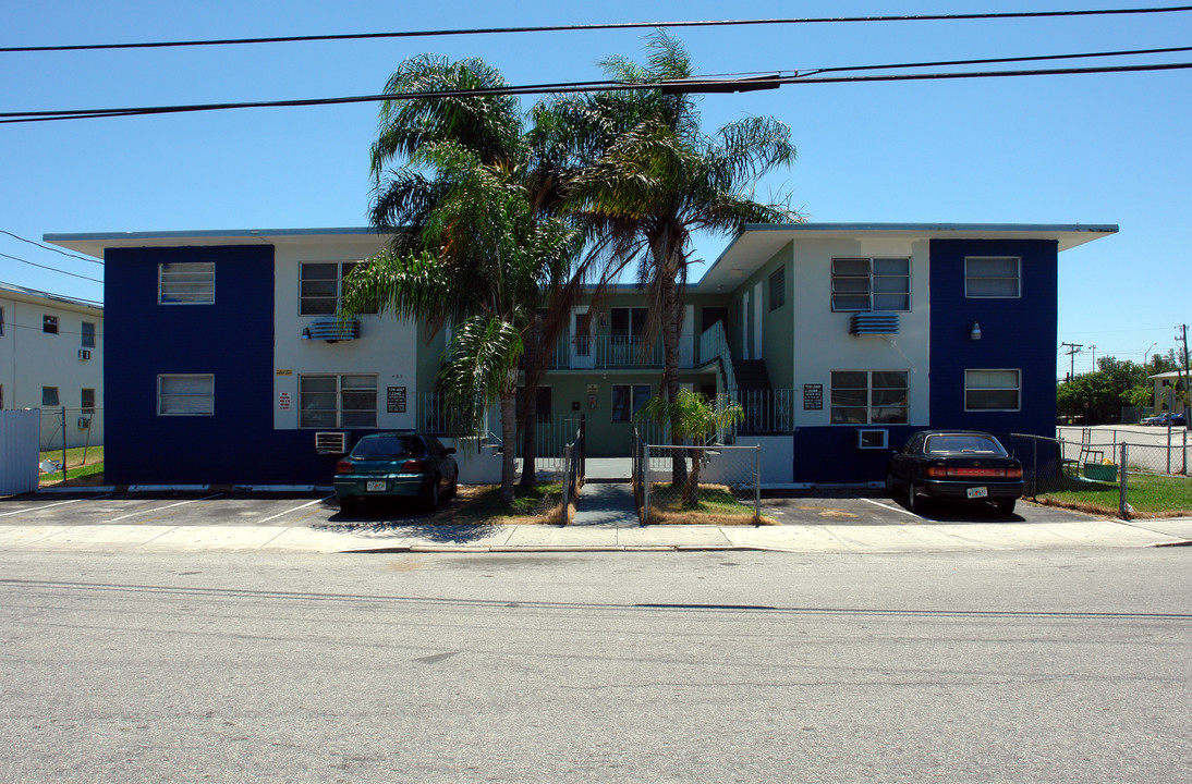 480 NE 83rd St in Miami, FL - Building Photo