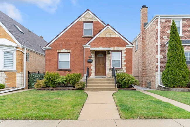 property at 3519 N Opal Ave