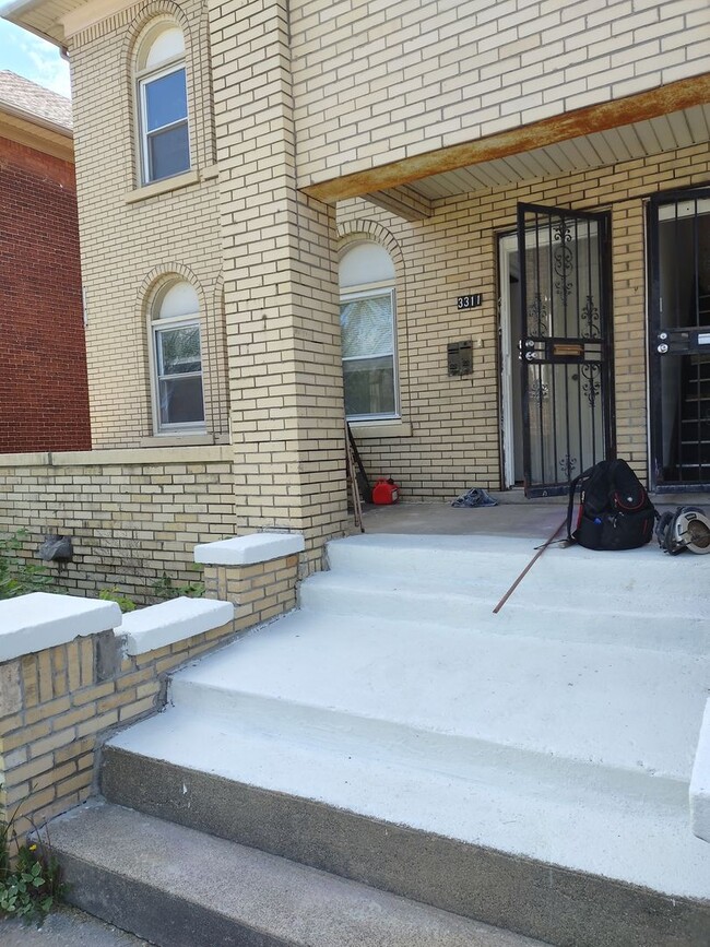 3311 W Grand St in Detroit, MI - Building Photo - Building Photo