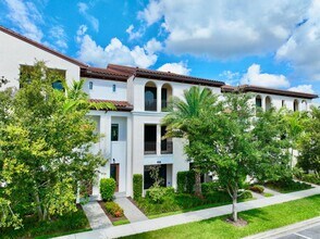 4079 Faraday Wy in Palm Beach Gardens, FL - Building Photo - Building Photo