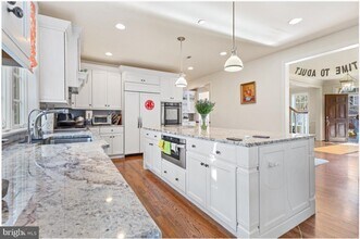 100 Braebank Ln in Bryn Mawr, PA - Building Photo - Building Photo