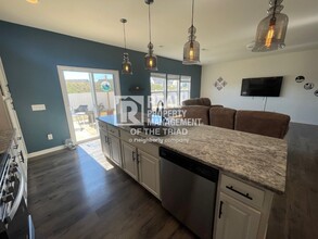 3432 Vickrey Wds Pl in High Point, NC - Building Photo - Building Photo