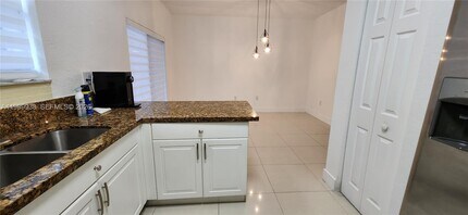 8909 SW 225th Terrace in Cutler Bay, FL - Building Photo - Building Photo