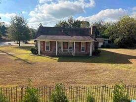 2919 University Blvd E in Tuscaloosa, AL - Building Photo