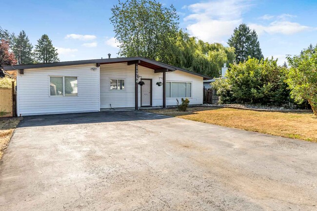property at 11754 Steeves St