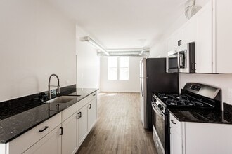 The Charlotte Detroit in Detroit, MI - Foto de edificio - Interior Photo