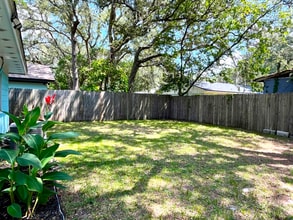 726 S 12th St in Fernandina Beach, FL - Foto de edificio - Building Photo