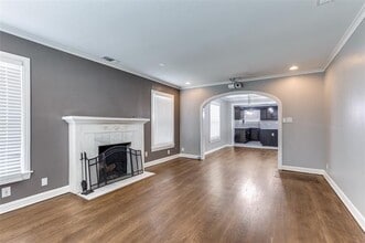 1128 N Riverside Dr in Fort Worth, TX - Building Photo - Building Photo