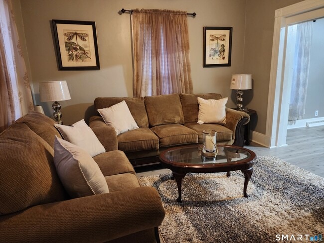 158 N Main St in Ansonia, CT - Building Photo - Building Photo