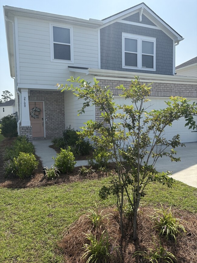 property at 2700 Grand Mdw Dr
