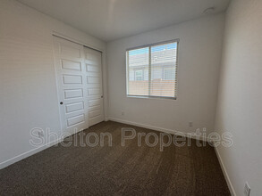 4027 S 96th Dr in Tolleson, AZ - Foto de edificio - Building Photo