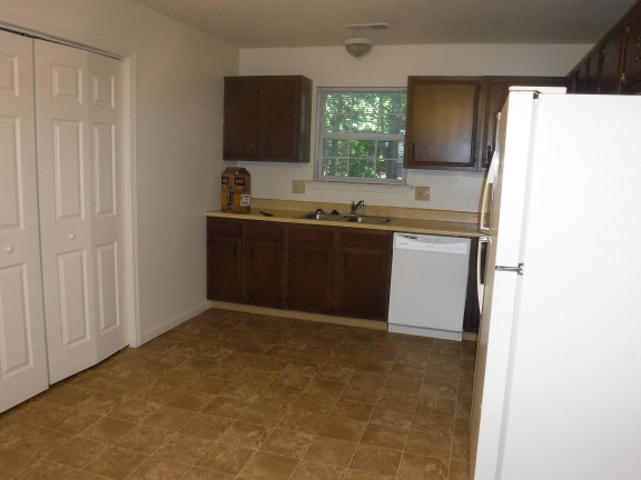 Hickory Hollow in Mount Vernon, IN - Foto de edificio - Interior Photo