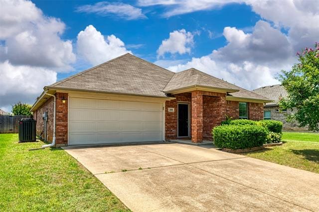 1200 Sierra Blanca Dr in Burleson, TX - Building Photo - Building Photo