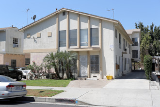 341 N Hayworth Ave in Los Angeles, CA - Building Photo - Primary Photo