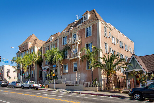 Soto Rose Apartments in Los Angeles, CA - Foto de edificio - Building Photo