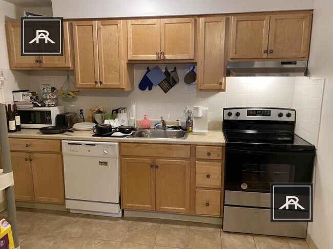245 Kelton St in Allston, MA - Building Photo - Building Photo