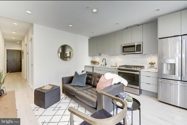 1344 Maryland Ave NE in Washington, DC - Building Photo - Building Photo