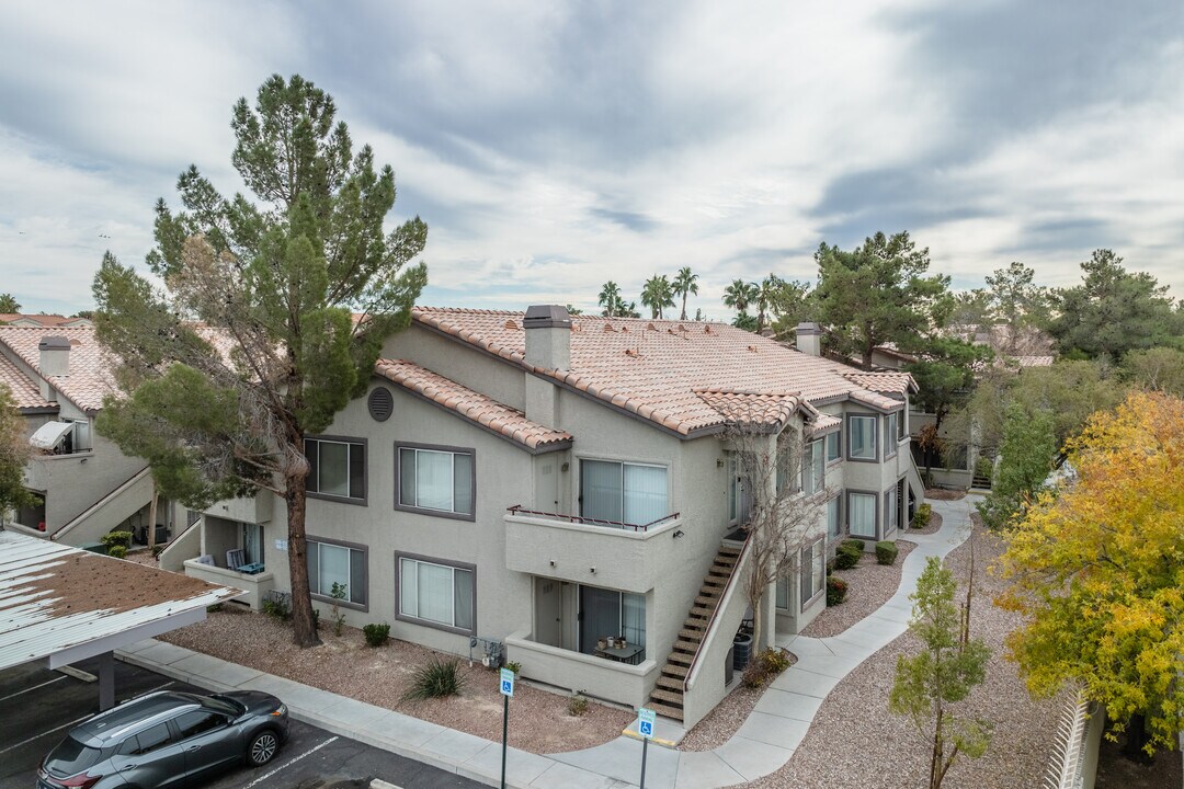 Canyon Willow West in Las Vegas, NV - Building Photo