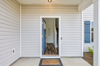 487 Meloney Dr in Hinesville, GA - Building Photo - Building Photo