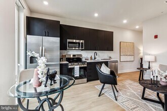 6910 Ridge Ave, Unit 208 in Philadelphia, PA - Building Photo - Building Photo