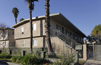 Bandera Palms in Montclair, CA - Foto de edificio - Building Photo