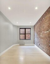 195 Stanton St, Unit 6A in New York, NY - Building Photo