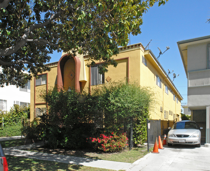 1112 S Bedford St in Los Angeles, CA - Foto de edificio