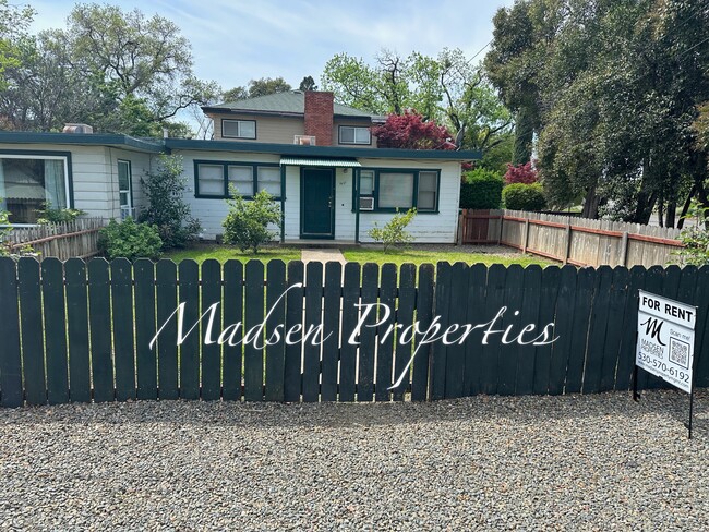 property at 1637 Downing Ave