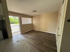 WillowBrook Apartments in Lufkin, TX - Building Photo - Building Photo