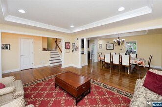 40-10 Terhune Pl in Fair Lawn, NJ - Building Photo - Building Photo