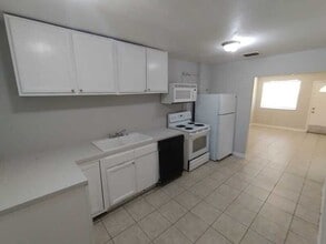 5319 Plymouth St in Jacksonville, FL - Building Photo - Building Photo