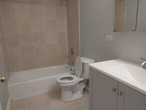 445 Sherman Ave in Evanston, IL - Building Photo - Building Photo