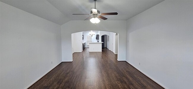 property at 919 Yorkshire Hollow Ln