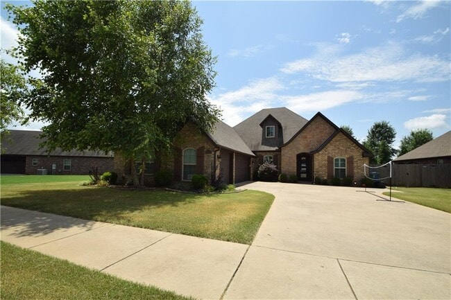property at 5608 SW Gunstock Rd