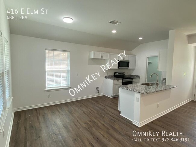 property at 416 E Elm St