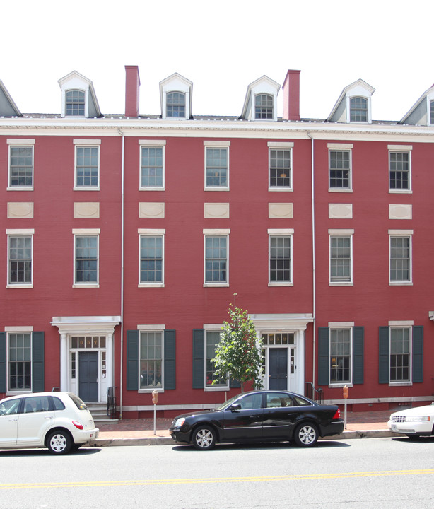 659 W Lexington St in Baltimore, MD - Building Photo