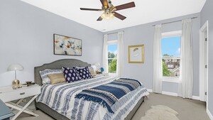 property at 5834 N Paulina St