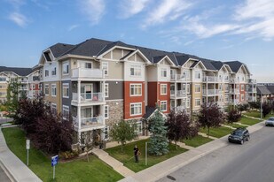 1000 Skyview Ranch Way NE in Calgary, AB - Building Photo