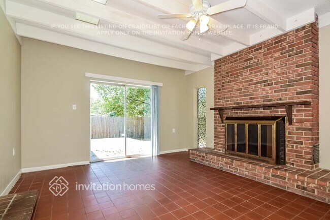 4606 E Linebaugh Ave. in Tampa, FL - Building Photo - Building Photo