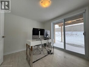 21 Urbane Blvd in Kitchener, ON - Building Photo - Building Photo