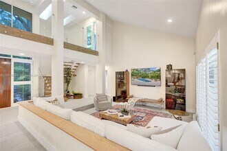 2360 Tigertail Ave in Miami, FL - Building Photo - Building Photo