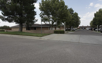 Countryside Villas in Hesperia, CA - Foto de edificio - Building Photo