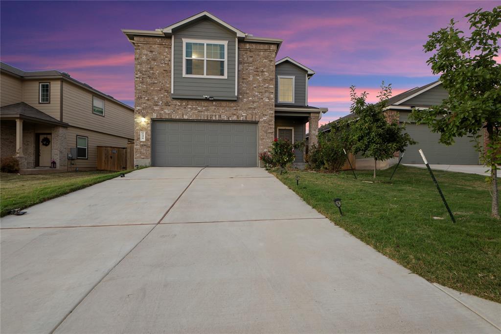 148 Rowdy Yates Wy in Jarrell, TX - Building Photo