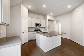 2606 Prairie Star Ln in Shenandoah, TX - Building Photo - Building Photo