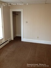 870 S Main St-Unit -A in Amherst, OH - Building Photo - Building Photo