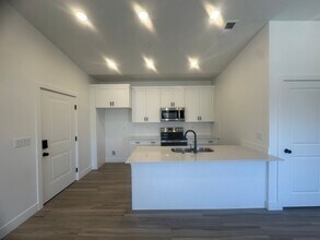 6051 Silver Birch Ln in Saint George, UT - Building Photo - Building Photo