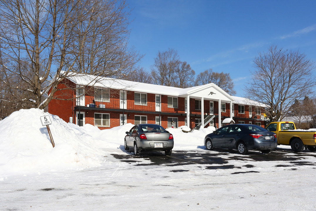 431 Ballston Rd in Schenectady, NY - Building Photo