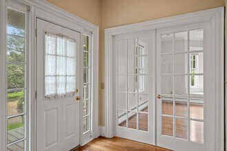 69 Erie Ave in Newton, MA - Building Photo - Building Photo