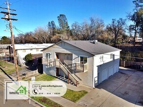 1549 Bruce Dr in Anderson, CA - Building Photo - Building Photo